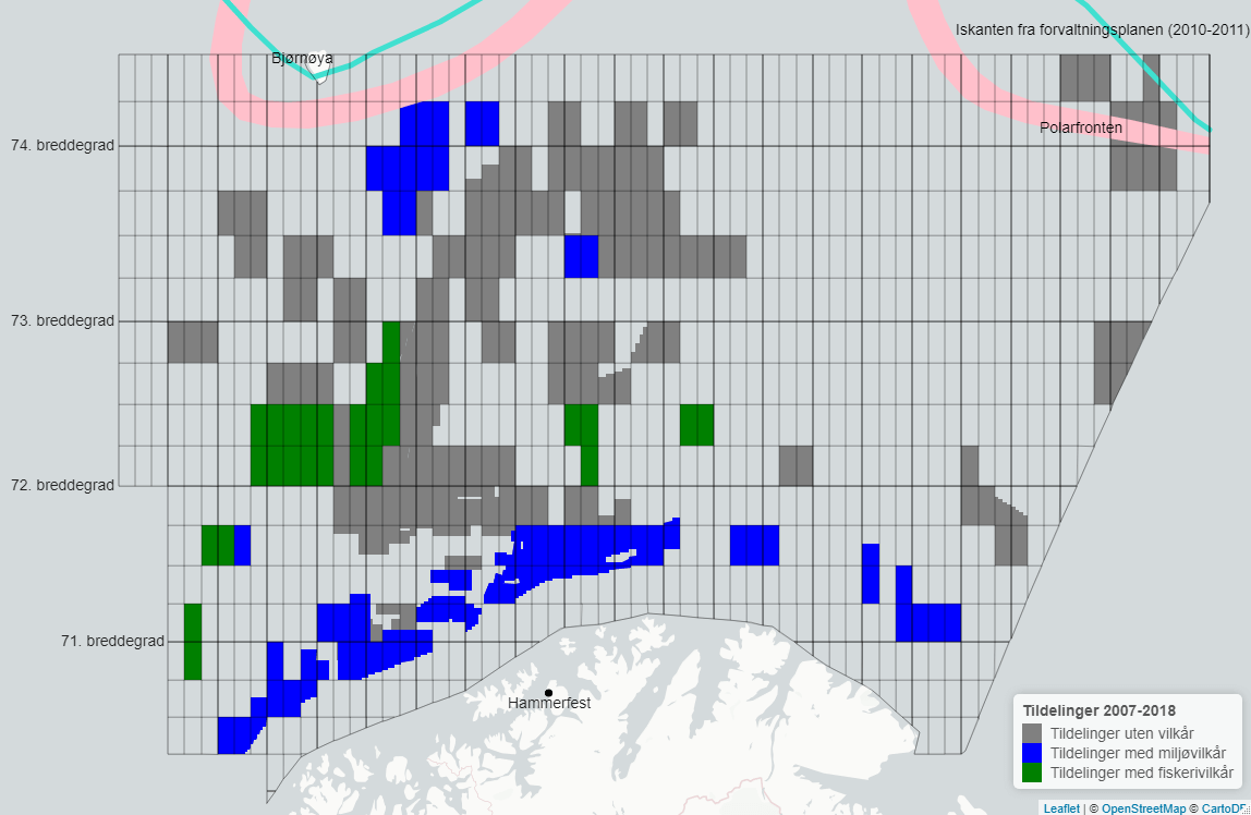 Kartet viser plasseringen av blokkene som er tildelt med vilkår. Alle blokkene nærmest land og blokkene nærmest Bjørnøya er tildelt med miljøvilkår. Flere blokker sør-vest nær Eggakanten og midt i Barentshavet er tildelt med fiskerivilkår.